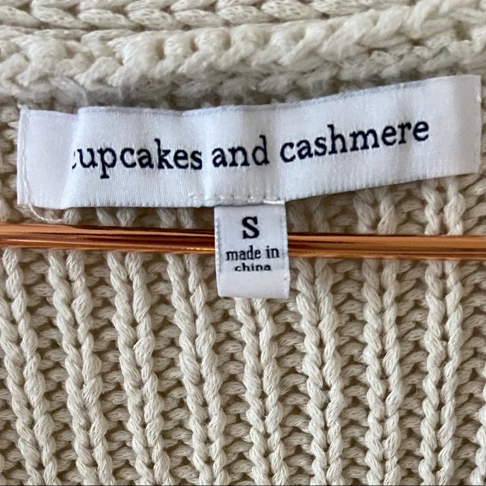 cupcakes & cashmere Knitted Sweater Vest Size S - Picture 3 of 7